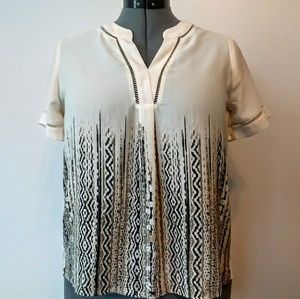 NWOT Cato High-Low Print Blouse